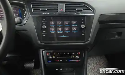 Volkswagen Tiguan 2022 2.0 Автомат в Москве № 215136, миниатюра 12