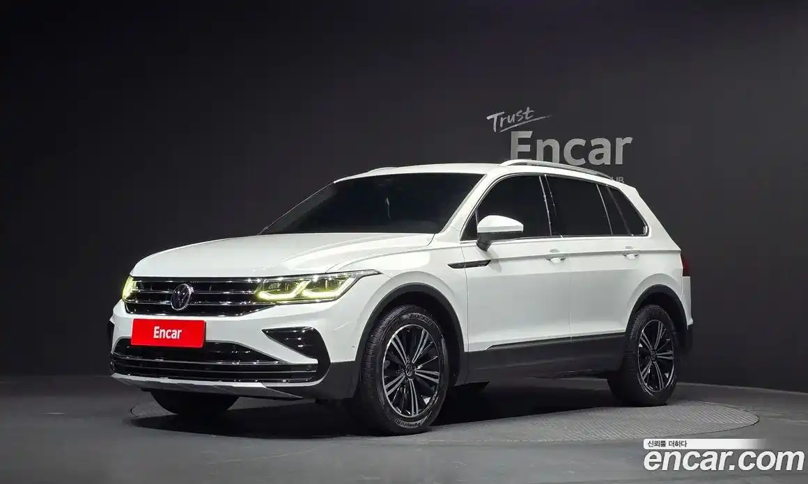 Volkswagen Tiguan 2022 2.0 Автомат в Москве № 215136, фото 18