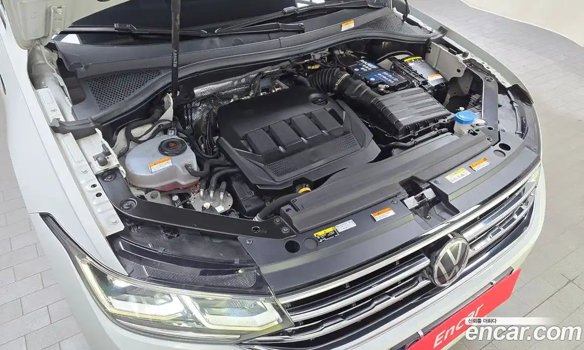 Volkswagen Tiguan 2022 2.0 Автомат в Москве № 215136, фото 10