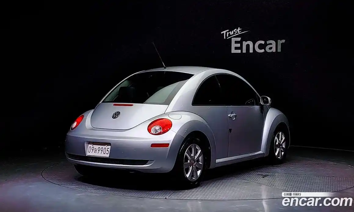 Volkswagen Beatle 2006 2.0 Автомат в Москве № 215279, фото 11