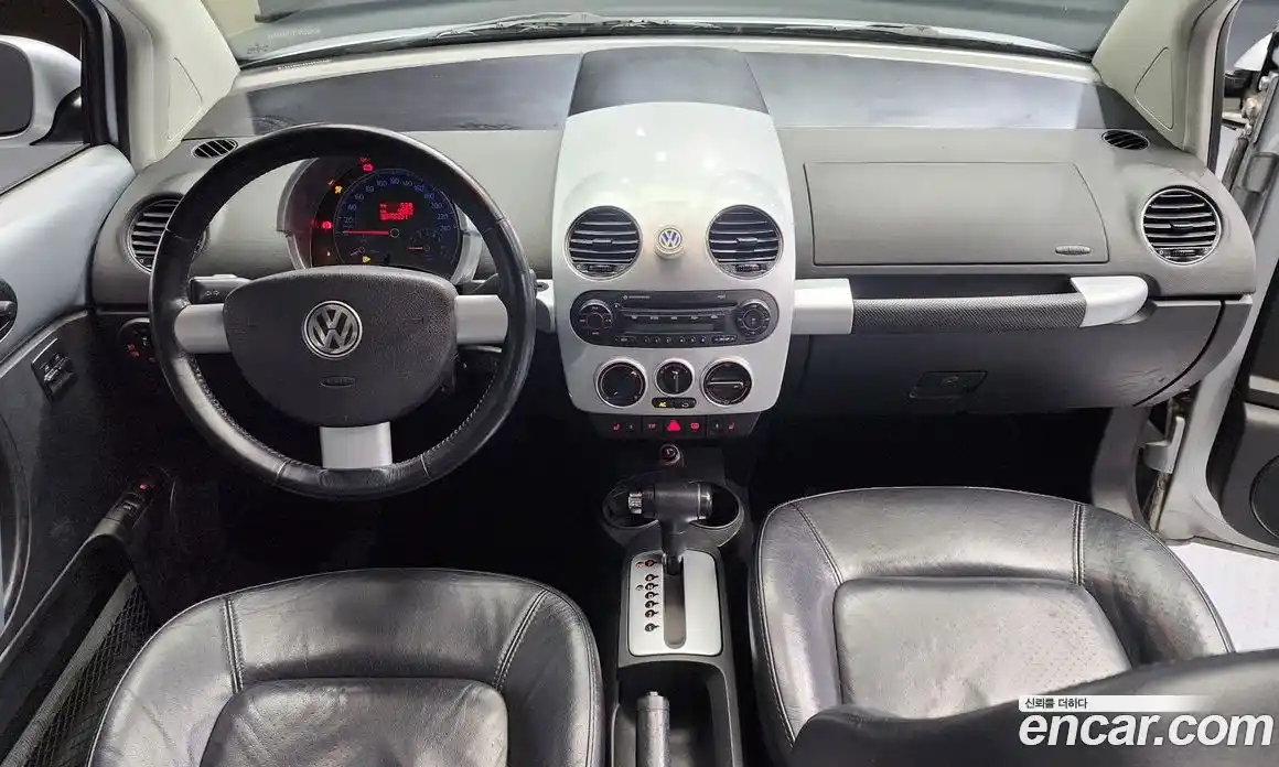 Volkswagen Beatle 2006 2.0 Автомат в Москве № 215279, фото 13