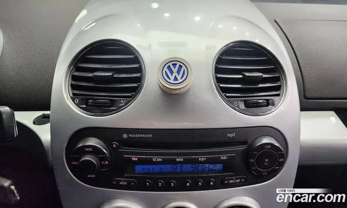 Volkswagen Beatle 2006 2.0 Автомат в Москве № 215279, фото 15