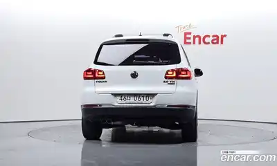 Volkswagen Tiguan 2016 2.0 Автомат в Москве № 215328, миниатюра 2