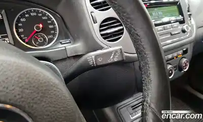 Volkswagen Tiguan 2016 2.0 Автомат в Москве № 215328, миниатюра 6