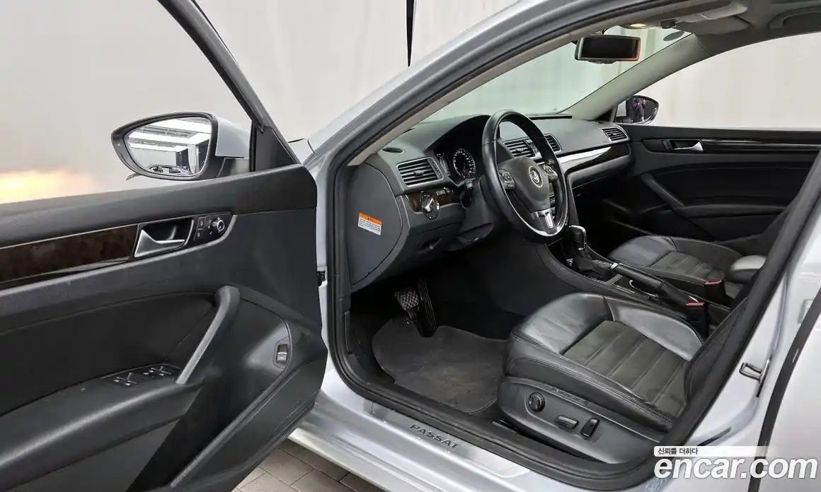 Volkswagen Passat 2014 2.0 Автомат в Москве № 217454, фото 15