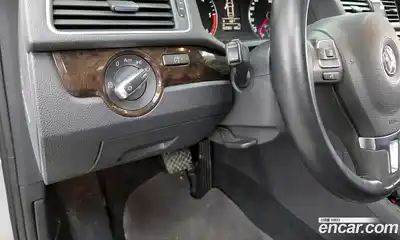 Volkswagen Passat 2014 2.0 Автомат в Москве № 217454, миниатюра 2