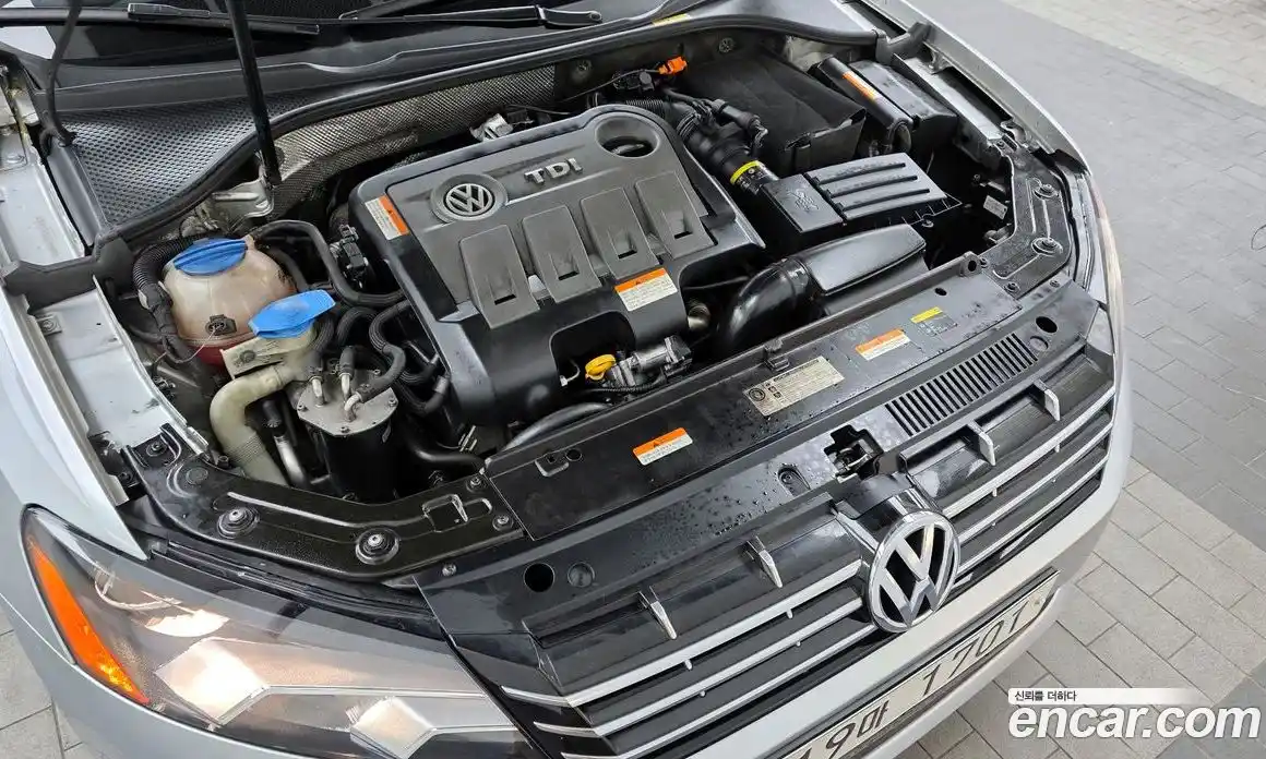 Volkswagen Passat 2014 2.0 Автомат в Москве № 217454, фото 4