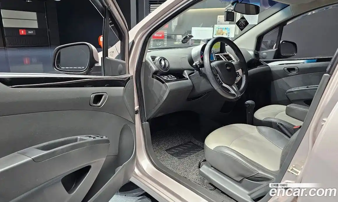 Chevrolet Spark 2012 1.0 Автомат в Москве № 218777, фото 19