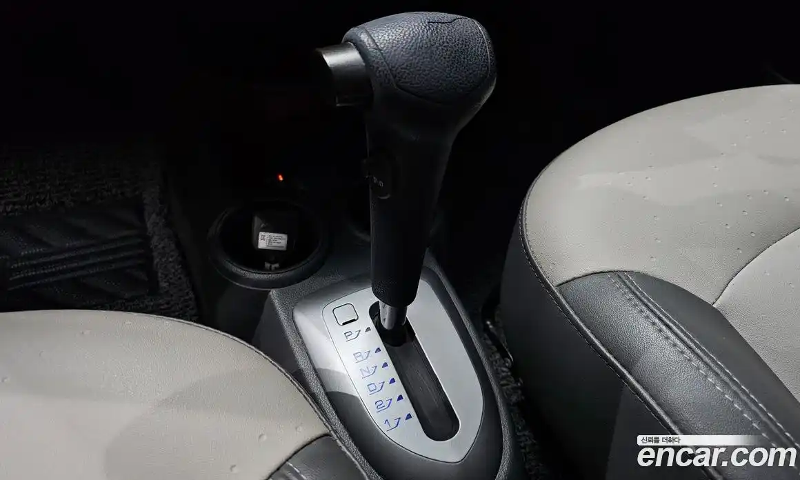 Chevrolet Spark 2012 1.0 Автомат в Москве № 218777, фото 5