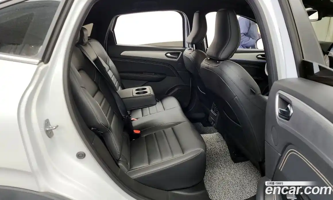 Renault Arkana 2025 1.6 Автомат в Москве № 221370, фото 19