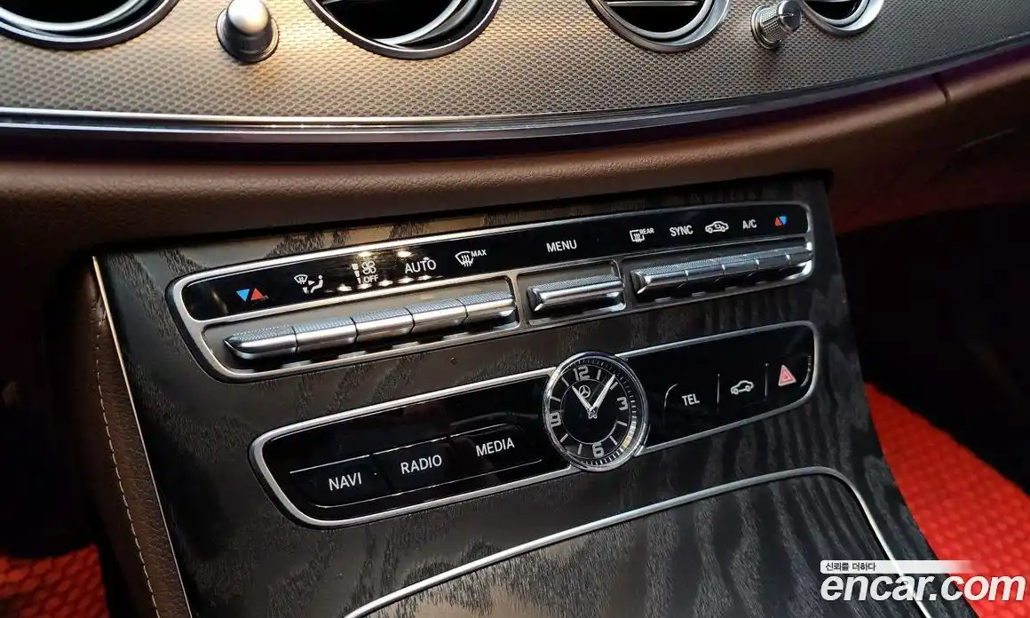 Mercedes-Benz E-Class 2020 2.0 Автомат в Москве № 221460, фото 17