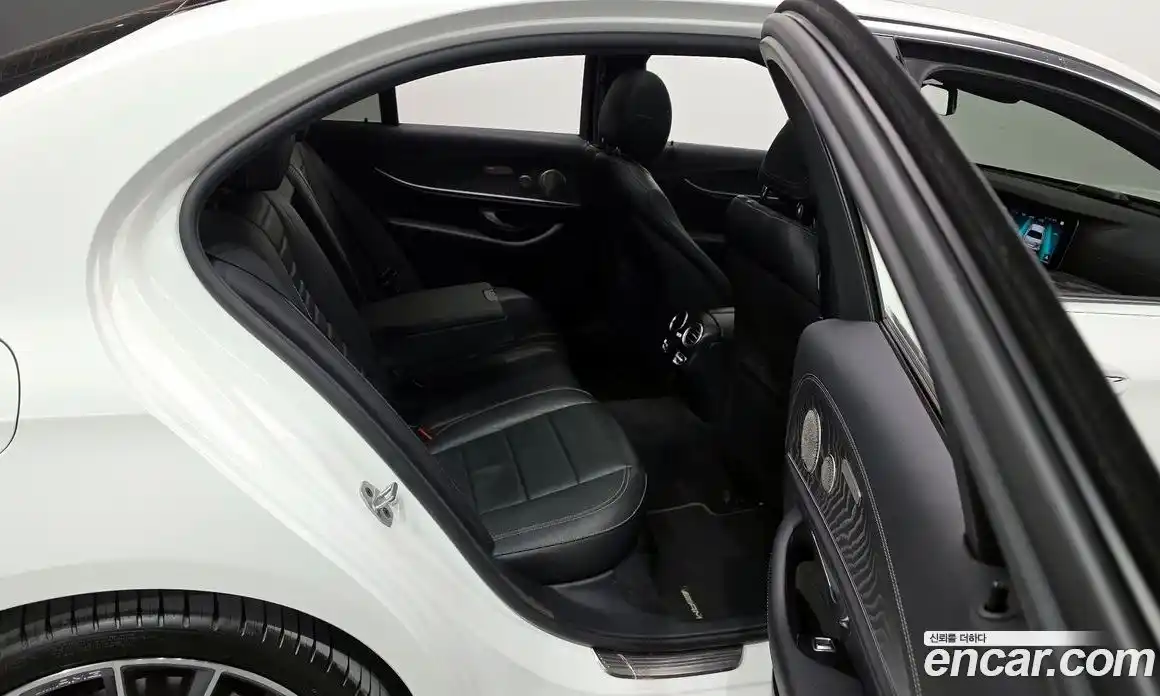 Mercedes-Benz E-Class 2022 2.0 Автомат в Москве № 222481, фото 12