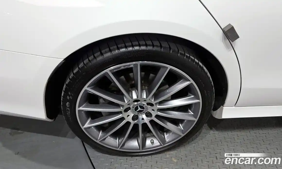 Mercedes-Benz E-Class 2022 2.0 Автомат в Москве № 222481, фото 5