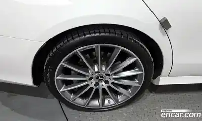 Mercedes-Benz E-Class 2022 2.0 Автомат в Москве № 222481, миниатюра 5