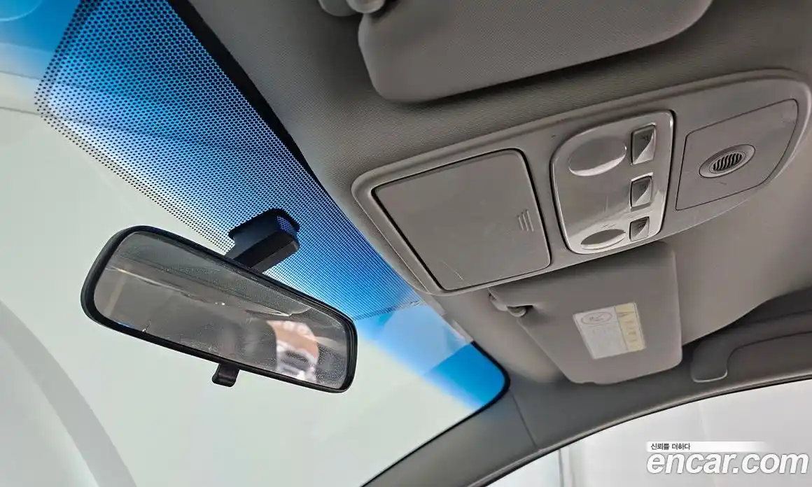 Renault SM3 2010 1.6 Автомат в Москве № 225897, фото 12