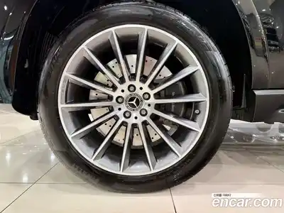 Mercedes-Benz GLE-Class 2025 3.0 Автомат в Москве № 229446, миниатюра 4