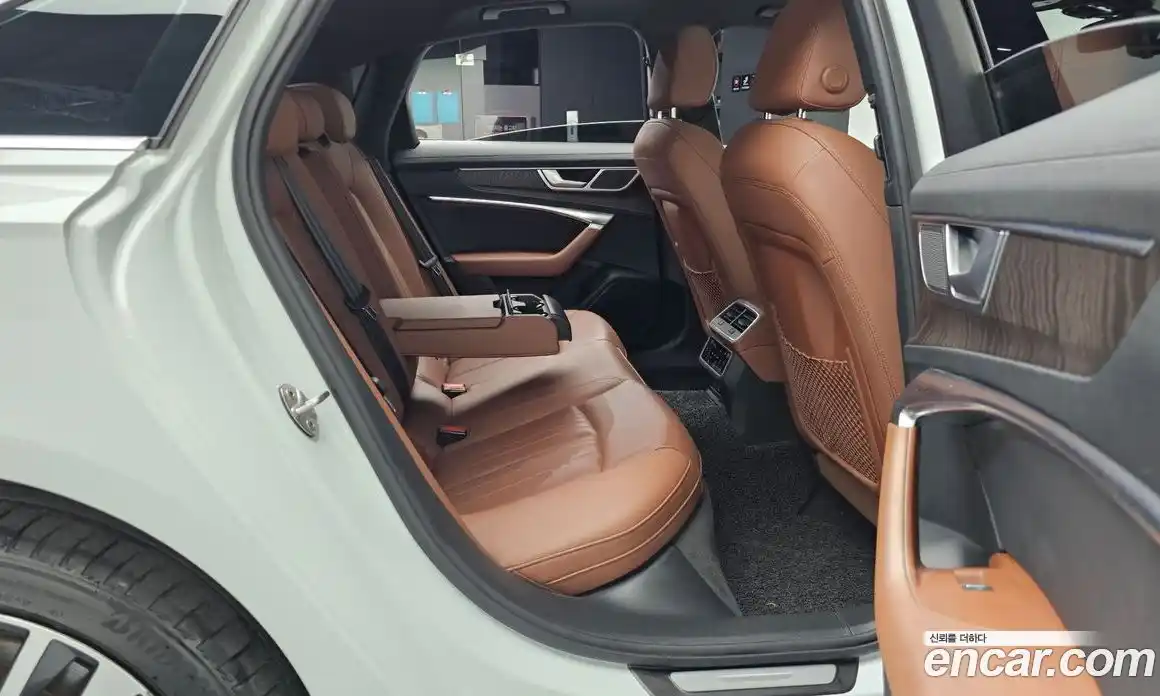 Audi A6 2023 2.0 Автомат в Москве № 230085, фото 12