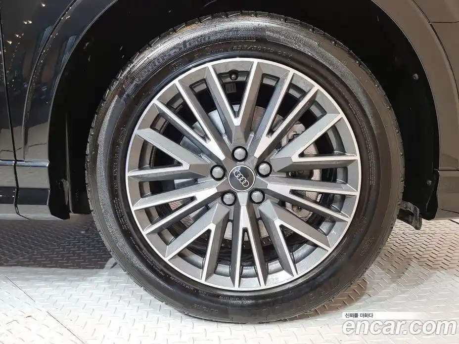 Audi Q3 2025 2.0 Автомат в Москве № 230293, фото 5