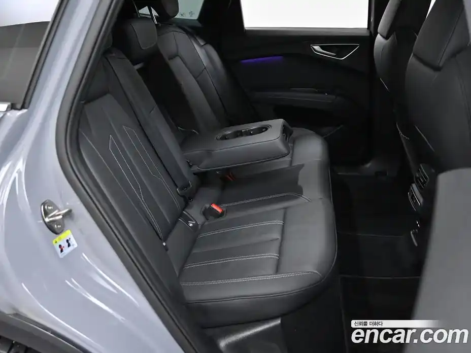 Audi Q4 e-tron 2023 1.0 Автомат в Москве № 230321, фото 12