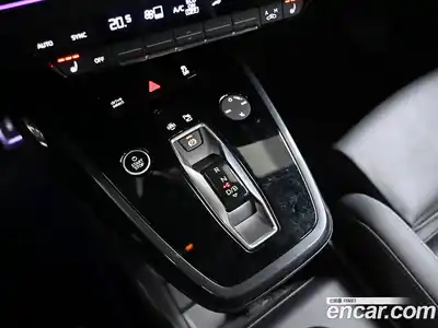 Audi Q4 e-tron 2023 1.0 Автомат в Москве № 230321, миниатюра 9