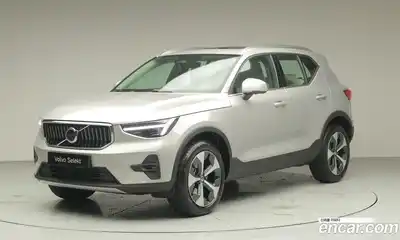 Volvo XC40, 2025