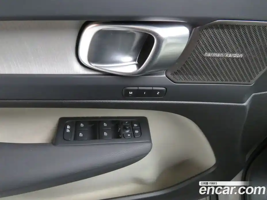 Volvo XC40 2025 2.0 Автомат в Москве № 230693, фото 12