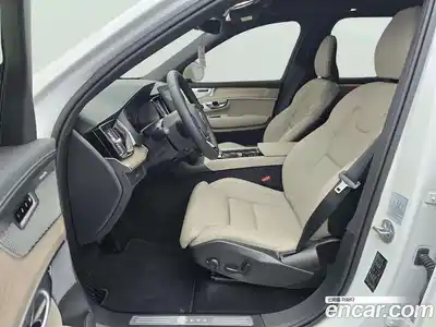 Volvo XC90 2026 2.0 Автомат в Москве № 230732, миниатюра 9