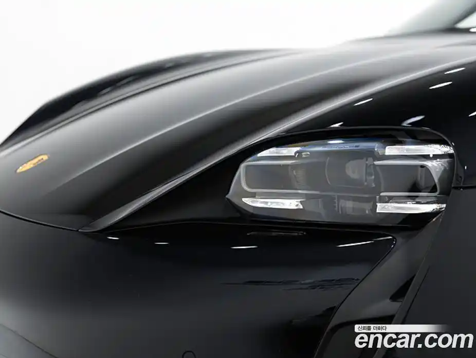 Porsche Taycan 2024 0.1 Автомат в Москве № 231044, фото 11