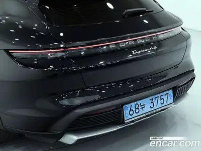 Porsche Taycan 2024 0.1 Автомат в Москве № 231044, миниатюра 12