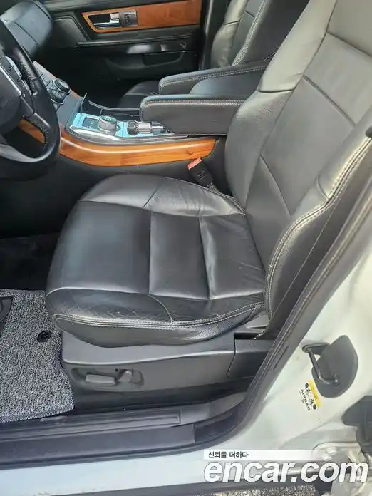 Land Rover Range-Rover Sport 2012 3.0 Автомат в Москве № 231347, фото 17