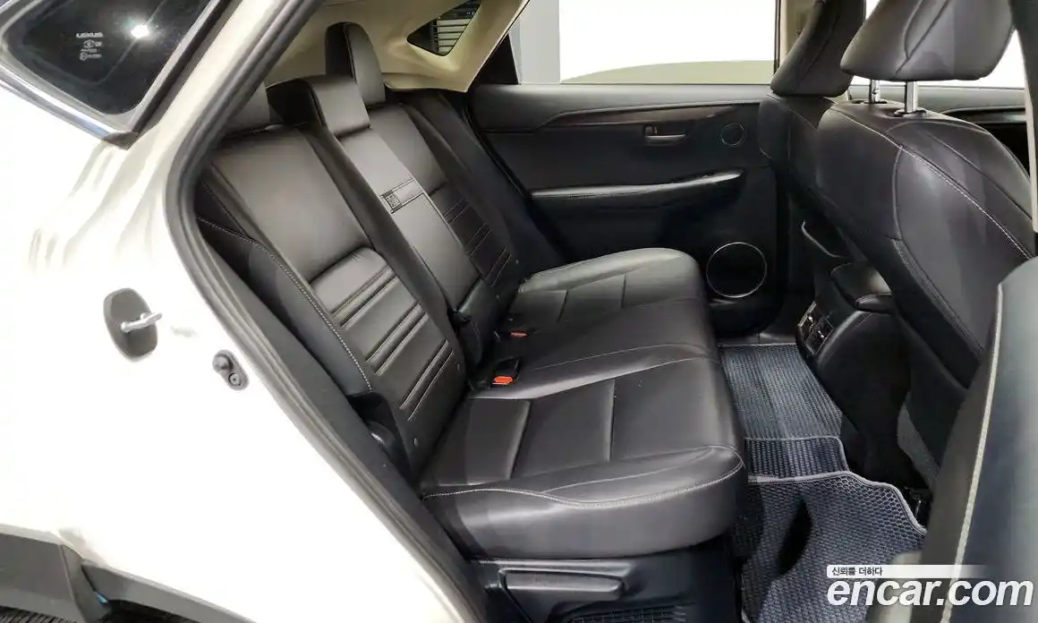 Lexus NX 2015 2.5 Автомат в Москве № 232018, фото 14