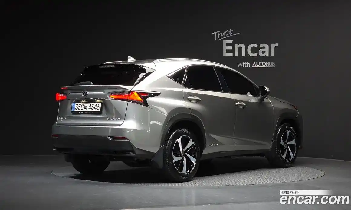 Lexus NX 2017 2.5 Автомат в Москве № 232032, фото 18