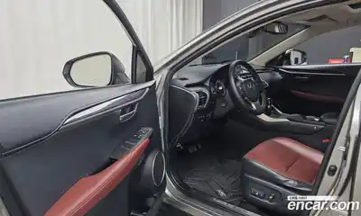 Lexus NX 2017 2.5 Автомат в Москве № 232032, миниатюра 3