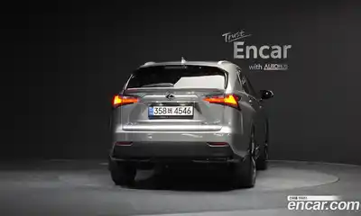 Lexus NX 2017 2.5 Автомат в Москве № 232032, миниатюра 10