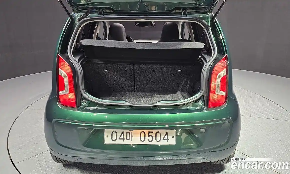 Volkswagen up! 2016 1.0 Автомат в Москве № 232125, фото 12