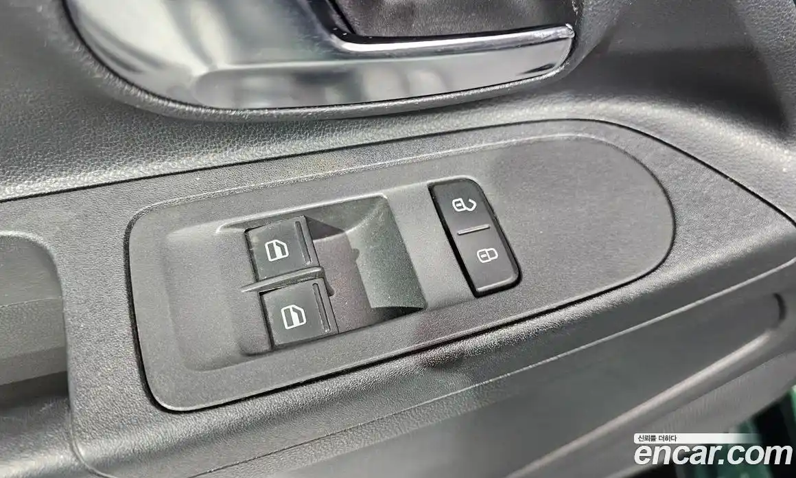 Volkswagen up! 2016 1.0 Автомат в Москве № 232125, фото 18