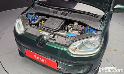 Volkswagen up! 2016 1.0 Автомат в Москве № 232125, миниатюра 3