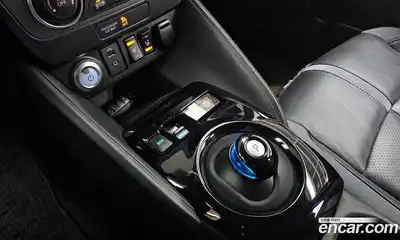 Nissan Leaf 2019 0.1 Автомат в Москве № 238143, миниатюра 12