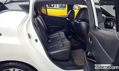 Nissan Leaf 2019 0.1 Автомат в Москве № 238143, миниатюра 4