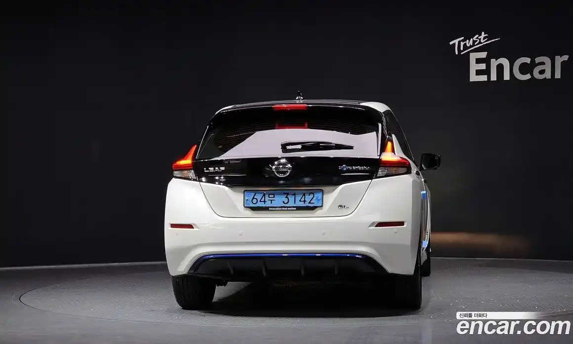Nissan Leaf 2019 0.1 Автомат в Москве № 238143, фото 10
