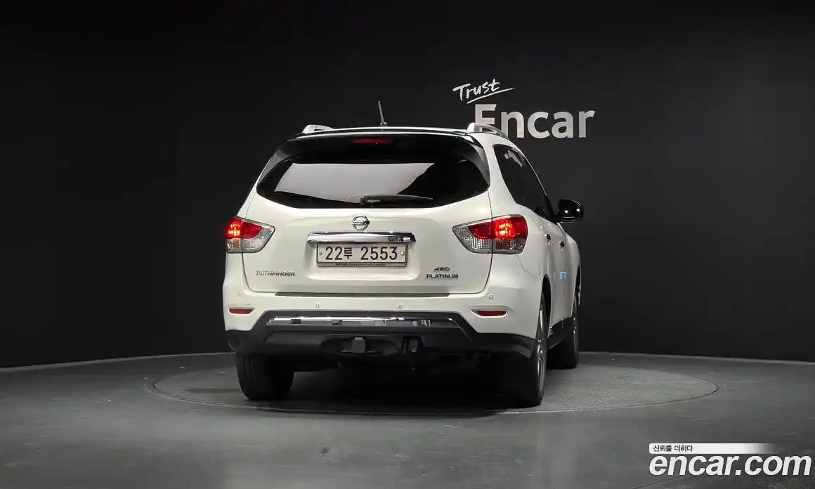 Nissan Pathfinder 2014 3.5 Автомат в Москве № 248718, фото 4