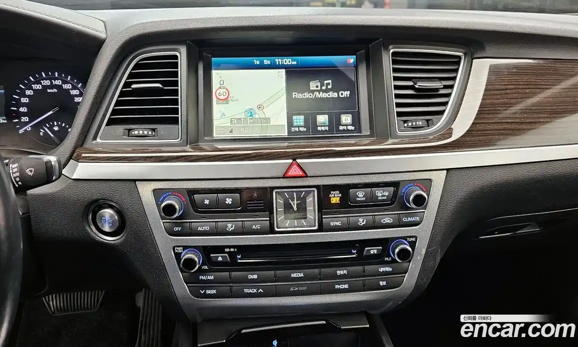 Genesis G80 2016 3.3 Автомат в Москве № 26843, фото 16