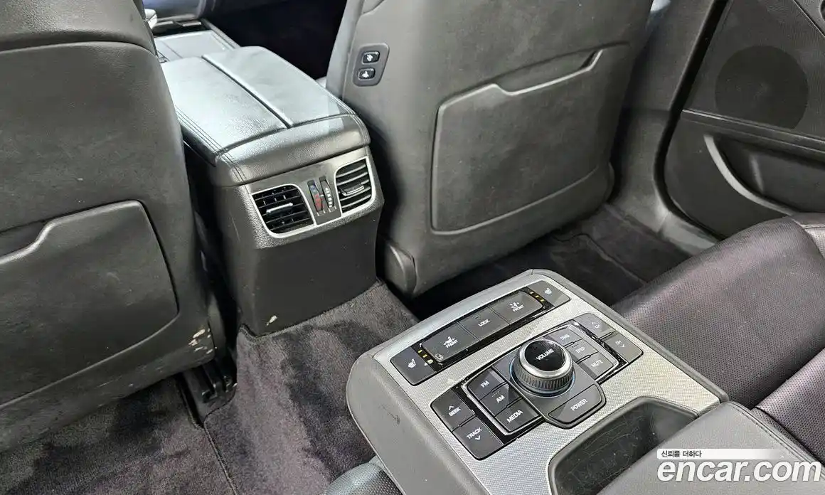 Genesis G80 2016 3.3 Автомат в Москве № 26843, фото 18