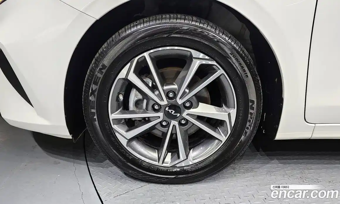 Kia K3 2024 1.6 Автомат в Москве № 269325, фото 3