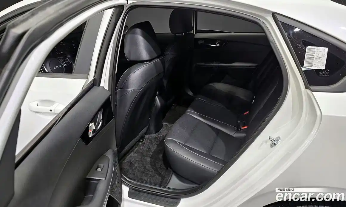 Kia K3 2024 1.6 Автомат в Москве № 269325, фото 4