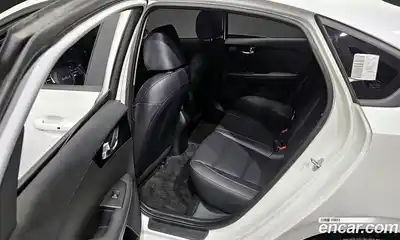 Kia K3 2024 1.6 Автомат в Москве № 269325, миниатюра 4