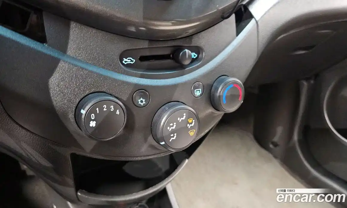 Chevrolet Spark 2012 1.0 Автомат в Москве № 27631, фото 18