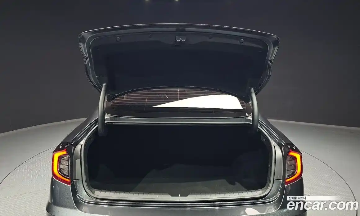 Hyundai Sonata 2022 2.0 Автомат в Москве № 280655, фото 17