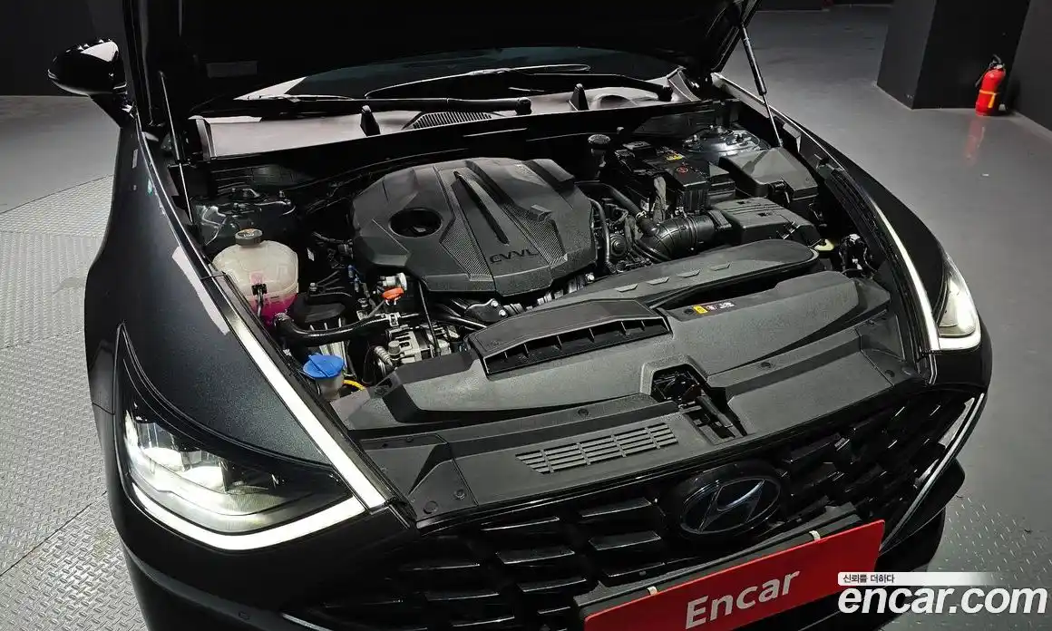 Hyundai Sonata 2022 2.0 Автомат в Москве № 280655, фото 3