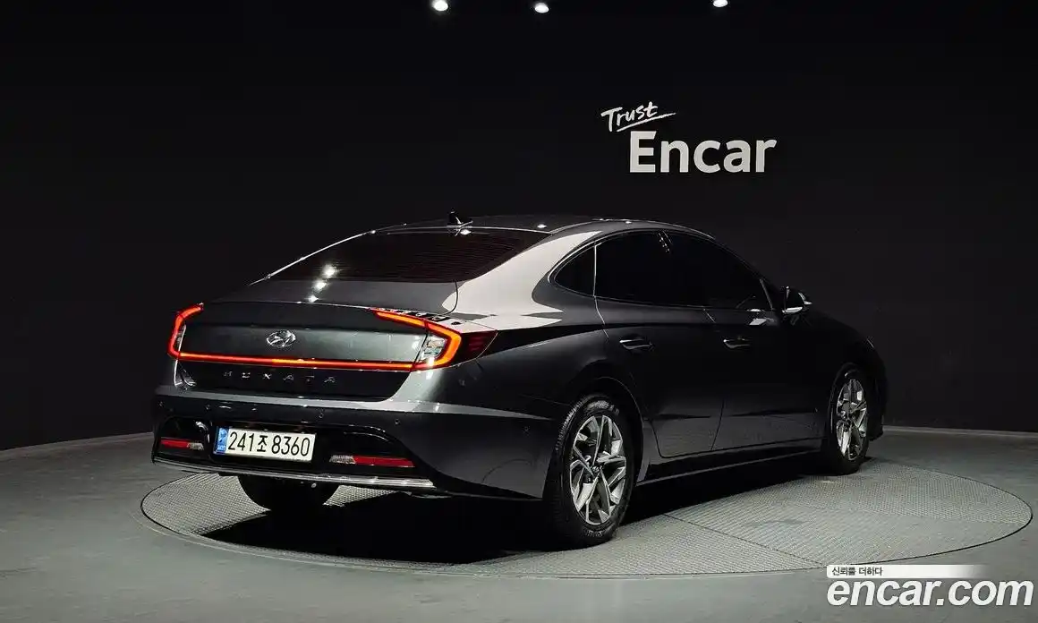 Hyundai Sonata 2022 2.0 Автомат в Москве № 280655, фото 8